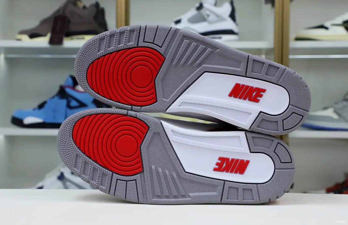 JORDAN 3RETRO